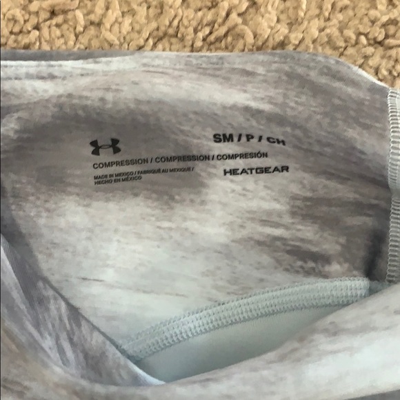 NWT Under Armour mesh ankle cropped leggings - Picture 4 of 5